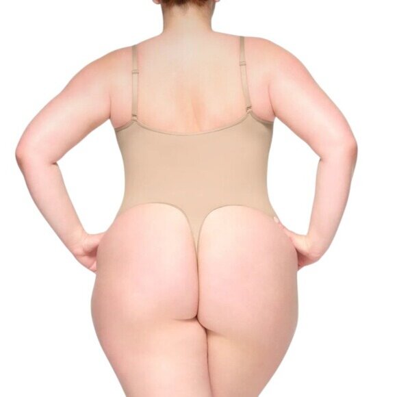 Skims Sculpting Thong Bodysuit Mica Cream S/M (US 4–10) NWOT $70 - Picture 6 of 6
